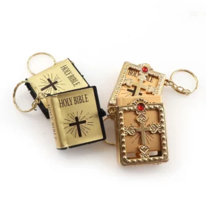 Porte-clés Bible Version anglaise lisible, Mini clé croisée exquise, pendentif chrétien, écriture sacrée, Souvenir religieux