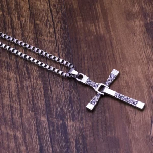 Film bijoux hommes classique croix pendentif collier nouveaux hommes colliers et pendentifs mode