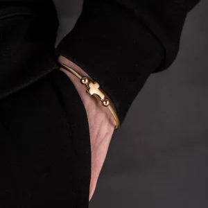 Bracelets à breloques en forme de croix de jésus, en acier inoxydable, corde de chanvre, boucle ouverte, manchette croisée, pour hommes et femmes, bijoux unisexes