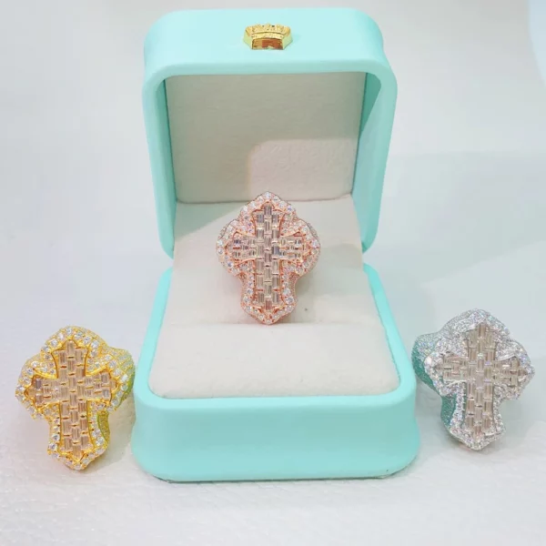 Nouveau glacé Bling CZ croix anneau plaqué or broche réglage cubique zircone grands anneaux mode Hip Hop luxe femmes hommes bijoux – Image 4