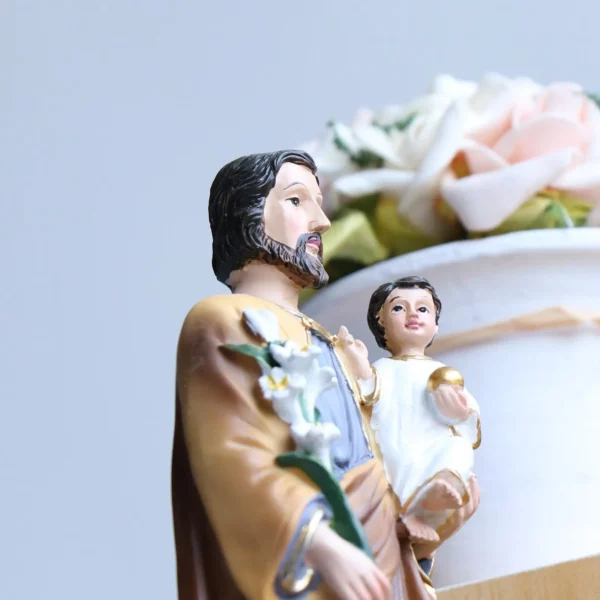 Saint Joseph avec enfant Jésus sur base 8" H Statue en résine Cadeau à collectionner – Image 6