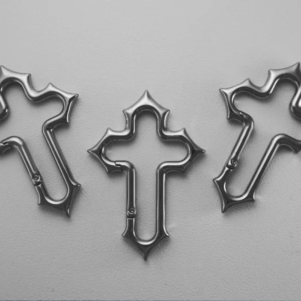 Y2K – mousqueton croisé, porte-clés, Crucifix religieux, fermoir Grunge, Clip, cadeau EDC, papa, petit ami, hommes, Camping, randonnée, grimpeur en plein air – Image 15