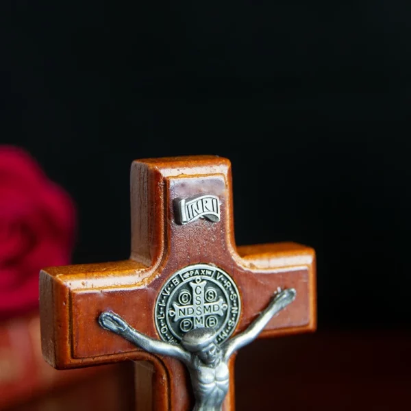 Croix catholique en bois avec base, prière pour votre famille et votre maison, statue souvenir religieux portable de Jésus sur base – Image 9