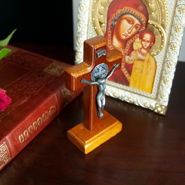Croix catholique en bois avec base, prière pour votre famille et votre maison, statue souvenir religieux portable de Jésus sur base – Image 6