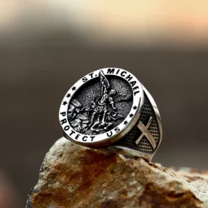 2023 nouveau soldat en acier Cool en acier inoxydable couleur argent chrétien Lorraine archange Michael croix titane acier anneaux
