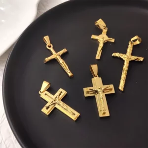 Pendentif croix de jésus en acier inoxydable plaqué or 18 carats, nouveau Design, étanche, breloques religieuses pour hommes