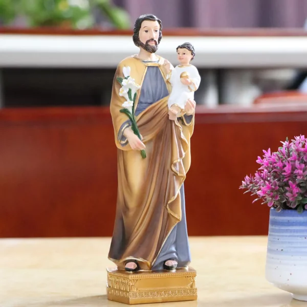 Saint Joseph avec enfant Jésus sur base 8" H Statue en résine Cadeau à collectionner – Image 3