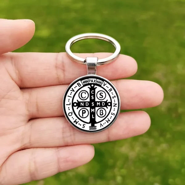 Porte-clés croix Saint benoît pour hommes, Cabochon en verre, pendentif catholique chrétien, porte-clés en métal, cadeau – Image 7