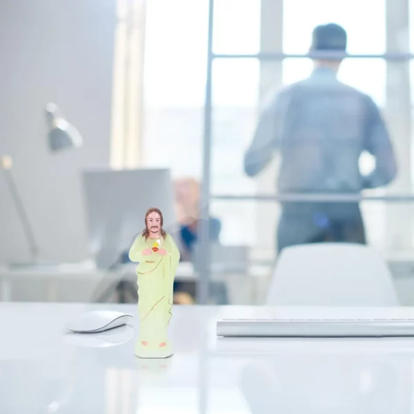 Statue de jésus en plastique, ornement, cadeau religieux, décoration de maison, christianisme catholique, Figurine Miniature, Table de bureau – Image 6